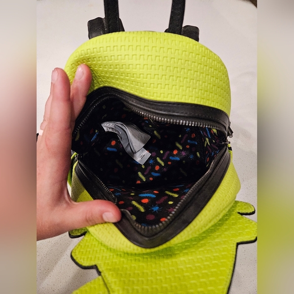 *Limited Edition* Oogie Boogie Loungefly - Picture 4 of 6